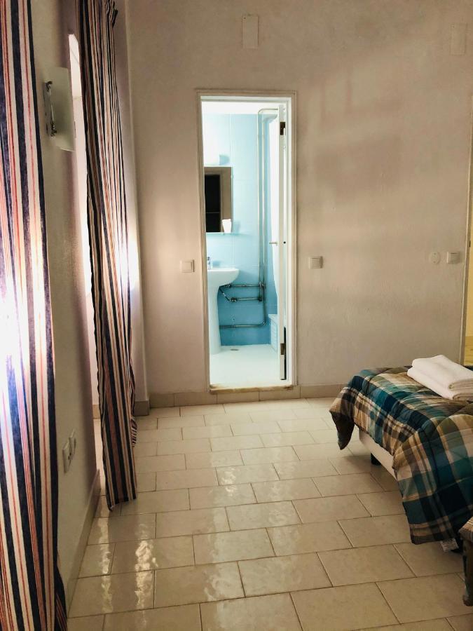 Central Atlantic Beach Guesthouse Costa de Caparica Buitenkant foto