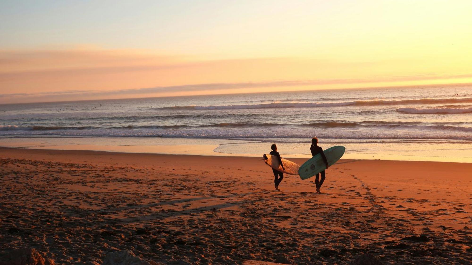 Central Atlantic Beach Guesthouse Costa de Caparica Buitenkant foto